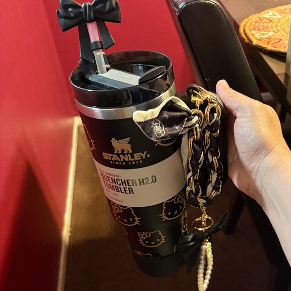 Stanley Black Tumbler with Rose-Gold Hello Kitty Accents - Picture 5 of 10